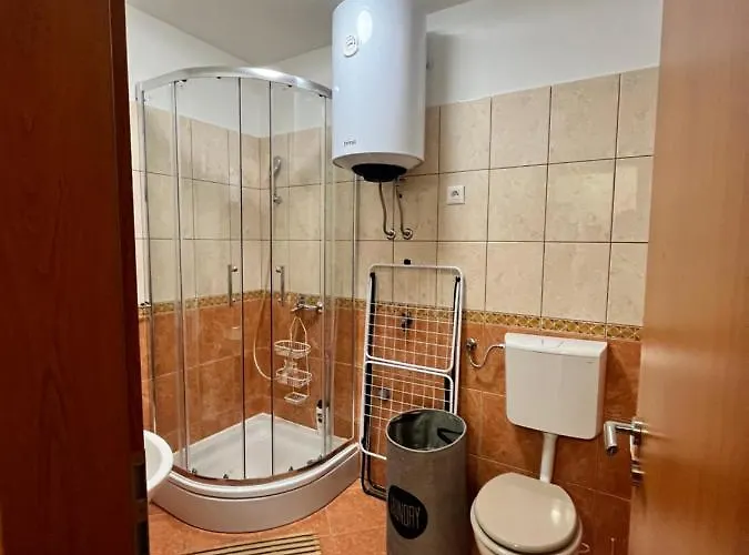 Apartment Prova S Pogledom Na I Besplatnim Parkingom